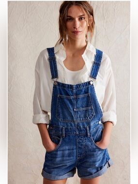 Free People Ziggy Denim Short Overalls in Blue - Large